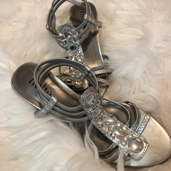 Shoes - Picture 2 of 3